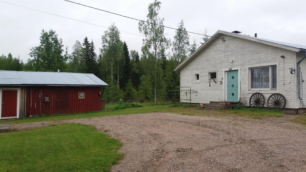 Maekelaen Lomatuvat Bed And Breakfast Korkeakoski  Exterior photo